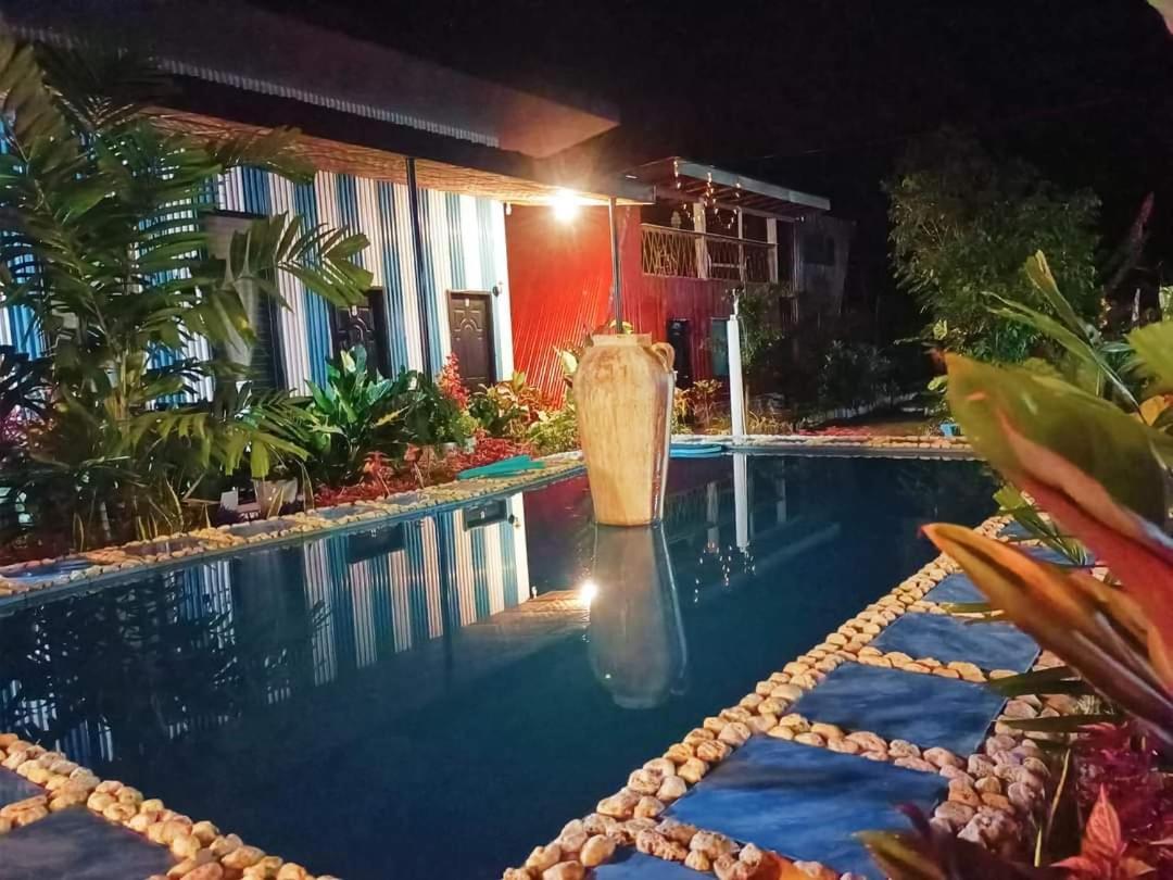 Edmund'S Garden Inn Siquijor Eksteriør bilde